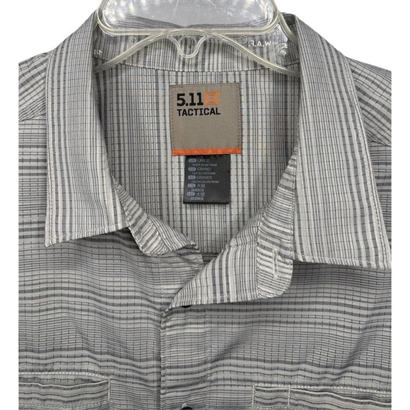5.11 Tactical Shirt Men's Large Gray Striped Short Sleeve Button‎ Front Outdoor - Picture 1 of 7